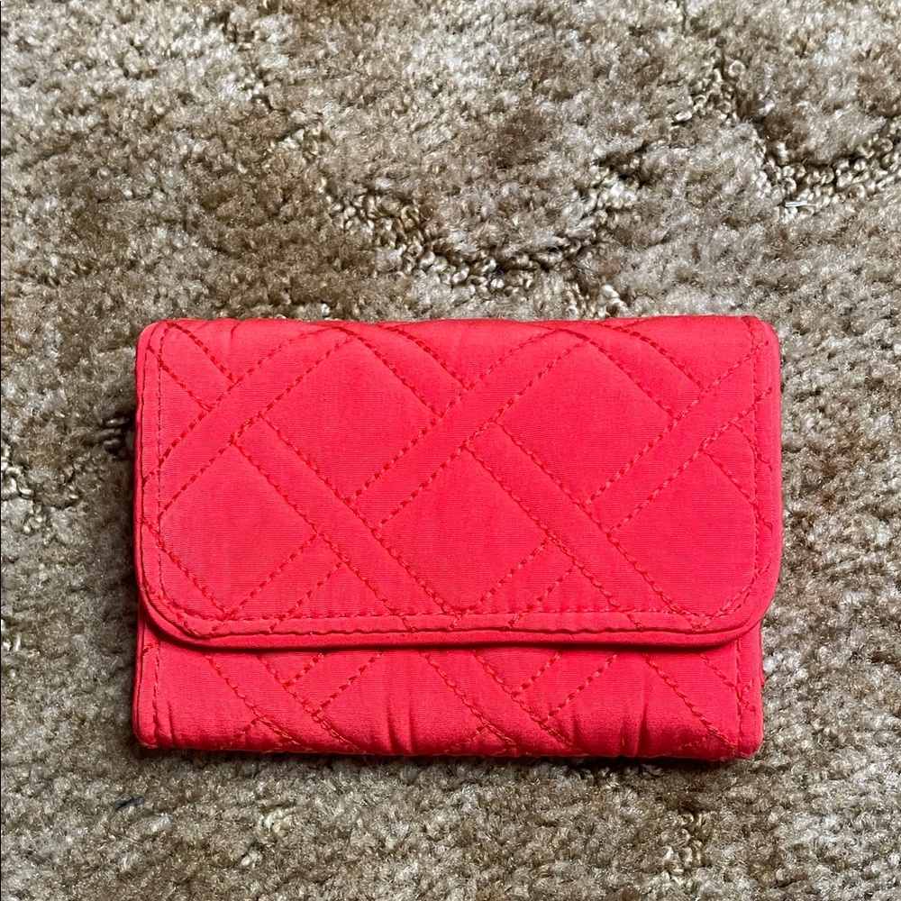 Vera Bradley Red Wallet‎